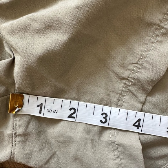Columbia Women XL Silver Ridge Pull On Shorts Khaki Lightweight UPF 50 Pocket 4” - Picture 9 of 11
